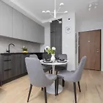 Апартаменты Wyjatkowe Studia W Warszawie By Renters *