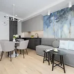 Wyjatkowe Studia W Warszawie By Renters Апартаменты Варшава