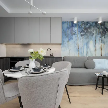 Wyjatkowe Studia W Warszawie By Renters *