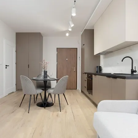 Wyjatkowe Studia W Warszawie By Renters