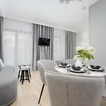 Wyjatkowe Studia W Warszawie By Renters Διαμέρισμα *