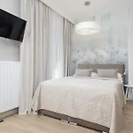 Wyjatkowe Studia W Warszawie By Renters Διαμέρισμα