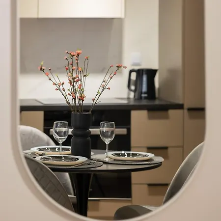 Apartment Wyjatkowe Studia W Warszawie By Renters Warschau